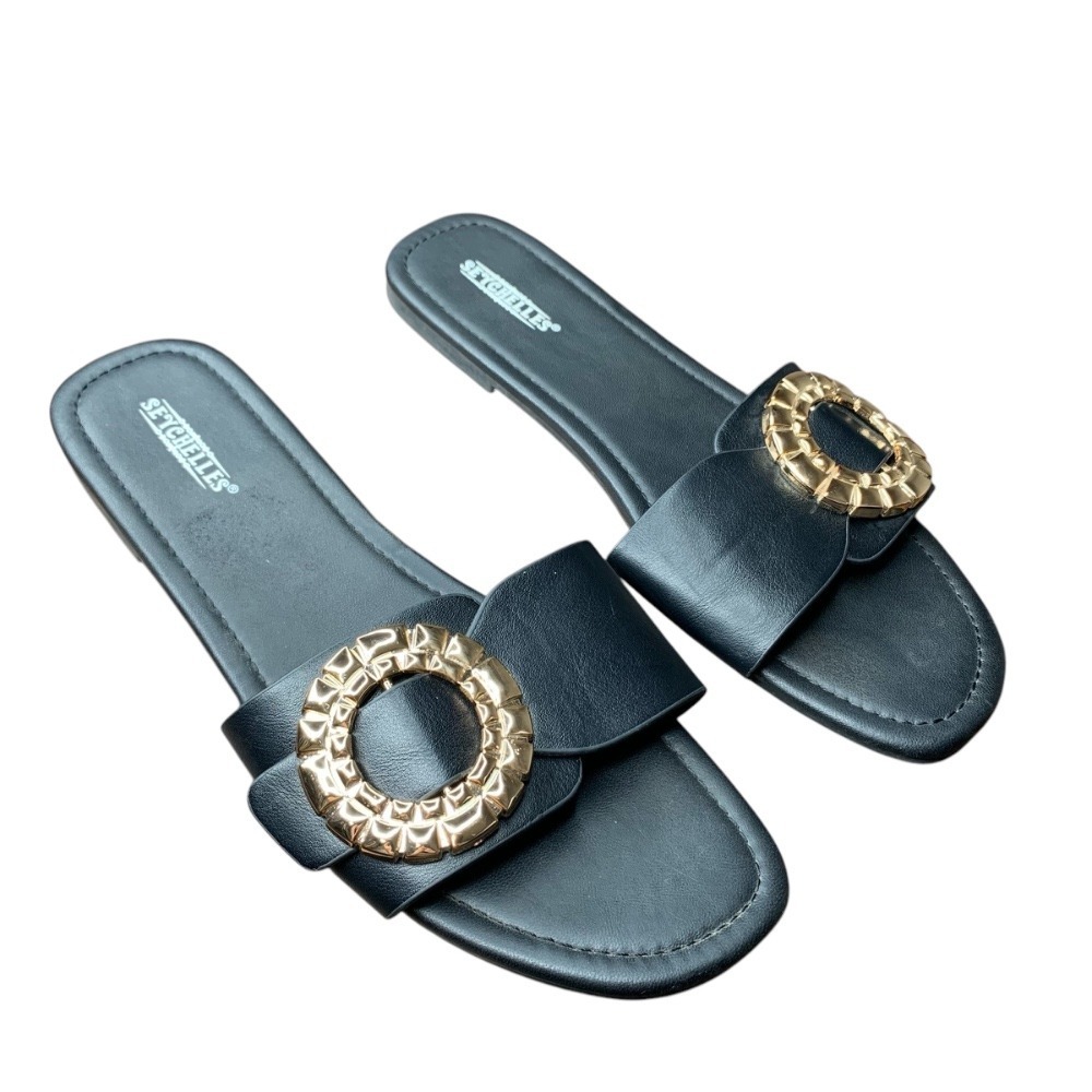 Seychelles Oahu black slide sandal with gold buckle. Size 10